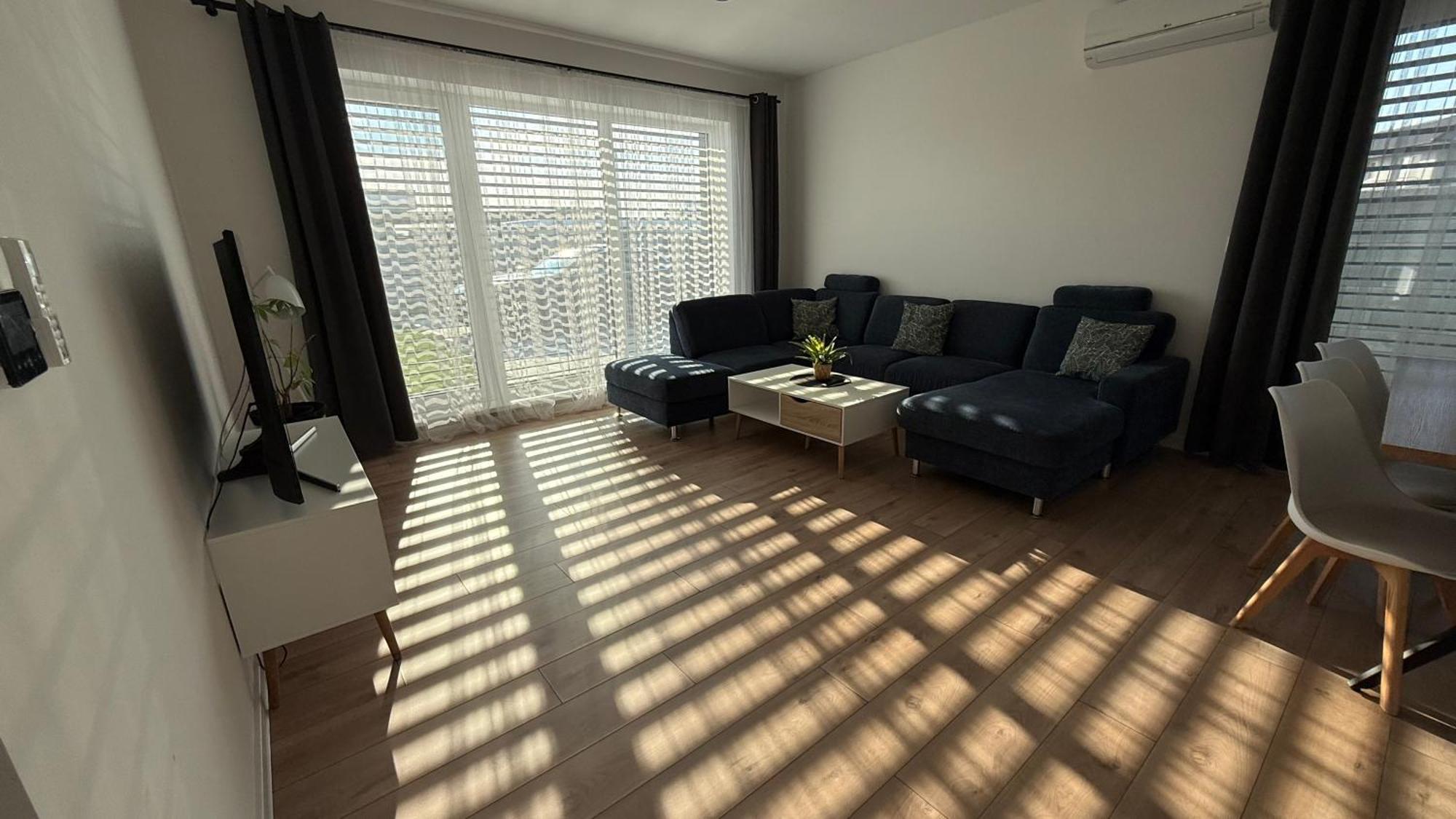 Klimatizovany Apartmanovy Dom, S Virivkou, 1B Сенець Екстер'єр фото